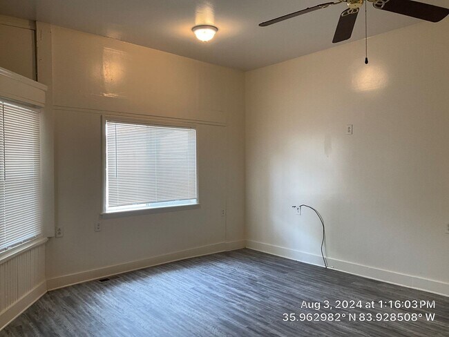 Foto del edificio - [00201T]