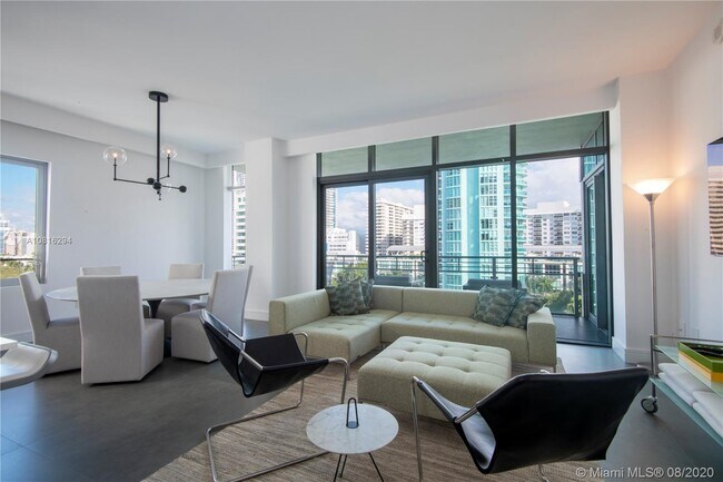 Foto del edificio - 6101 Aqua Ave