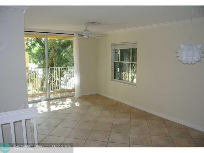 Building Photo - 1228 W Las Olas Blvd