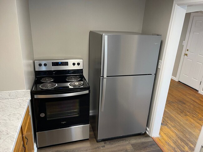 Foto del edificio - Updated 2 Bedroom House