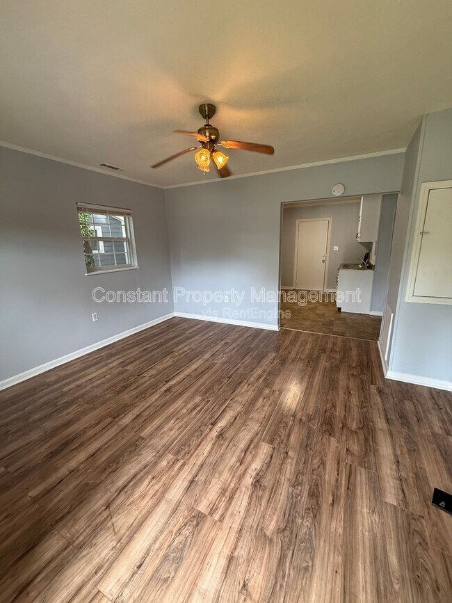 Foto del edificio - 1110 Dewey St