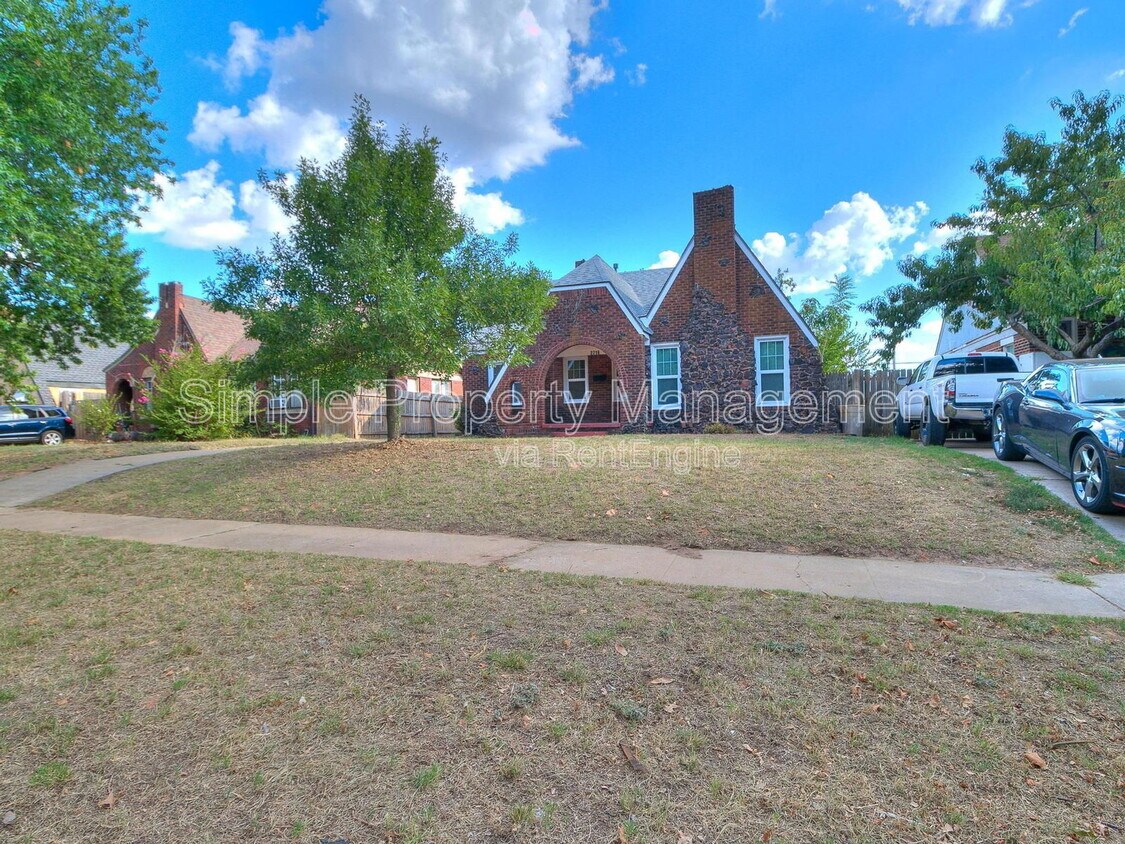 Foto principal - 2716 NW 11th St