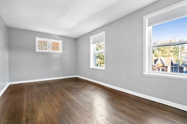 Building Photo - 3248 Delor St