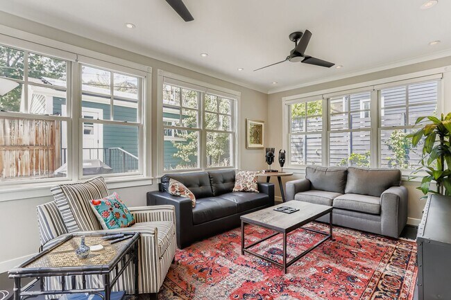 Building Photo - Beautiful Fully Furnished New Build in Newlands