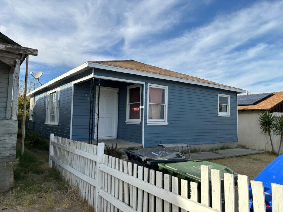 Taft Home 2 bd 1 ba Must see - Taft Home 2 bd 1 ba  Must see