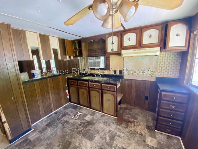 Building Photo - 117 Pomona Ct