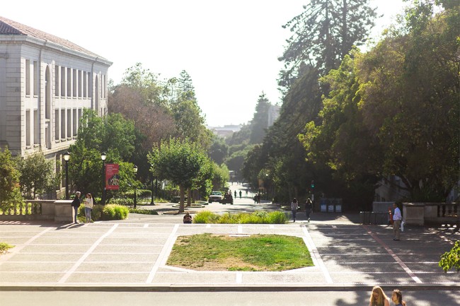 Foto del edificio - 2121 Dwight Way
