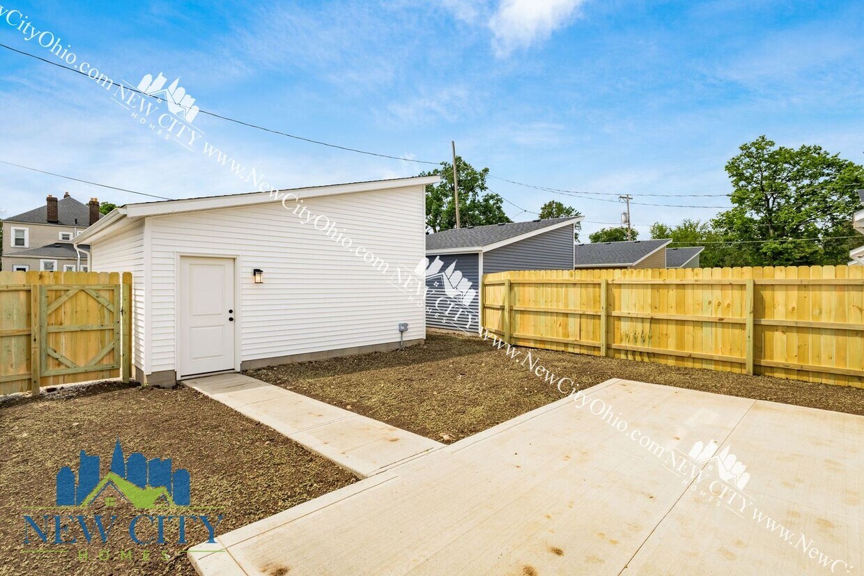 Building Photo - Newly Built Home! FranklintonNOW 3 Bedroom...