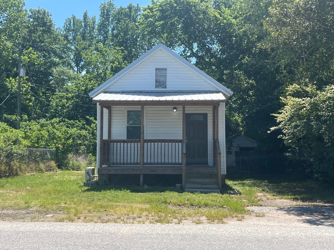 130 Railroad St, Warrenville, SC 29851 House Rental in Warrenville