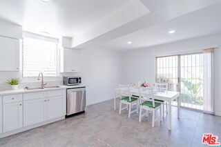 Foto del edificio - 1017 S Bedford St