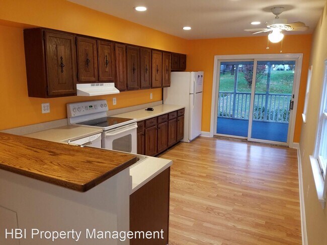 Building Photo - 2 br, 1 bath House - 410 Giles St