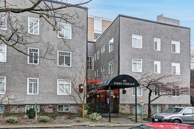 Building Photo - Condo in Downtown Seattle - Near Harborview