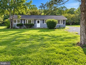 Building Photo - 8614 Linton Hall Rd