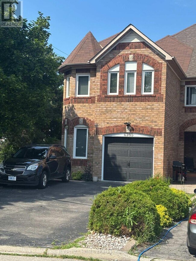 Photo du bâtiment - 6985 Dunnview Ct