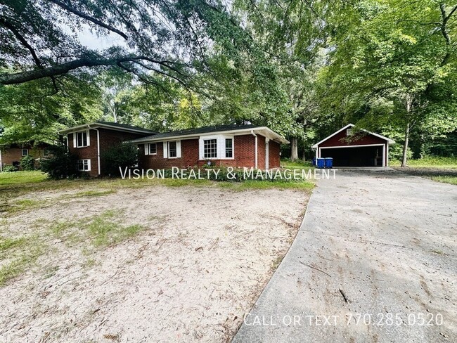 Building Photo - Available Now! Atlanta 3 BR 2 BA