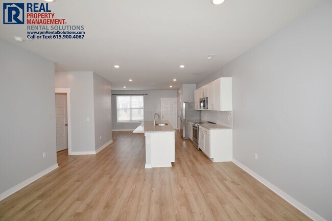 Building Photo - Beautiful 3 bedroom townhome in Blackman! ...