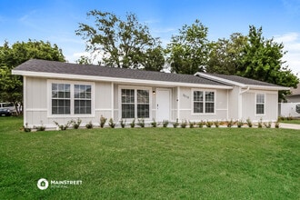 Building Photo - 3210 Shingler Terrace