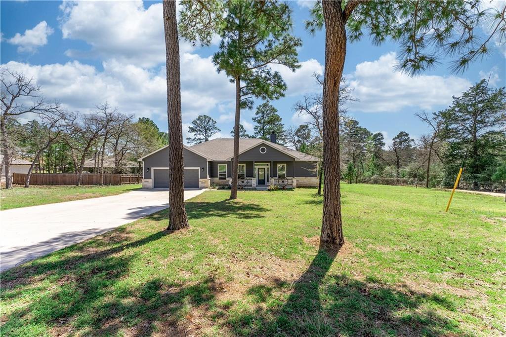 Primary Photo - 146 N Buckhorn Dr
