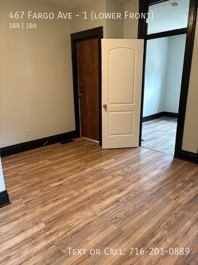 Foto principal - 467 Fargo Ave