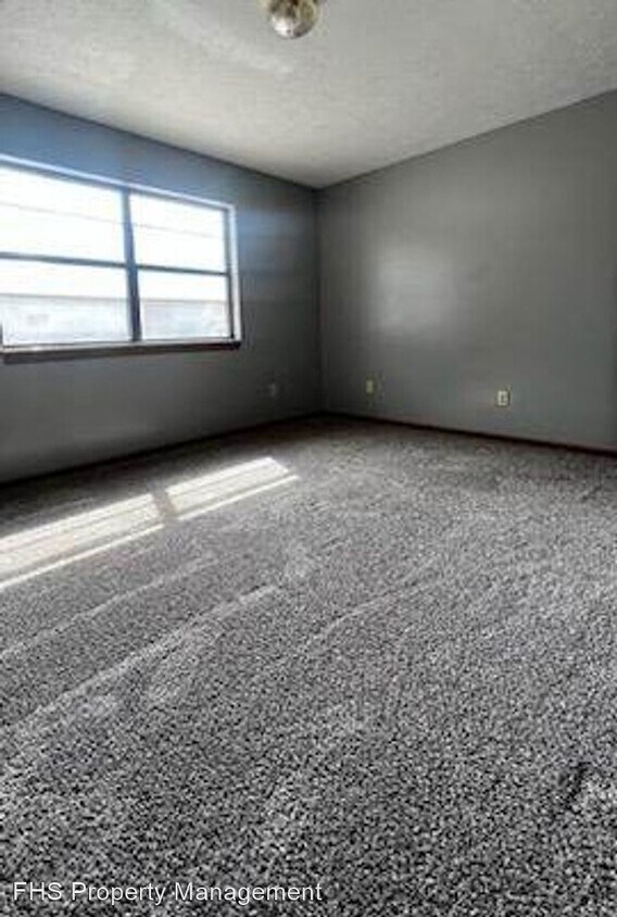 Primary Photo - 2 br, 1.5 bath House - 3045 W Greenwood