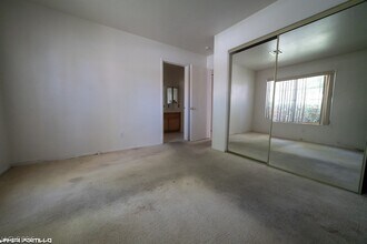 Building Photo - 910 Hollowbluff Ave
