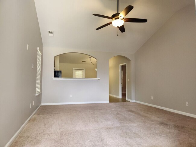 Foto del edificio - Charming 3 Bedroom 2 Bathroom home in Berwick!