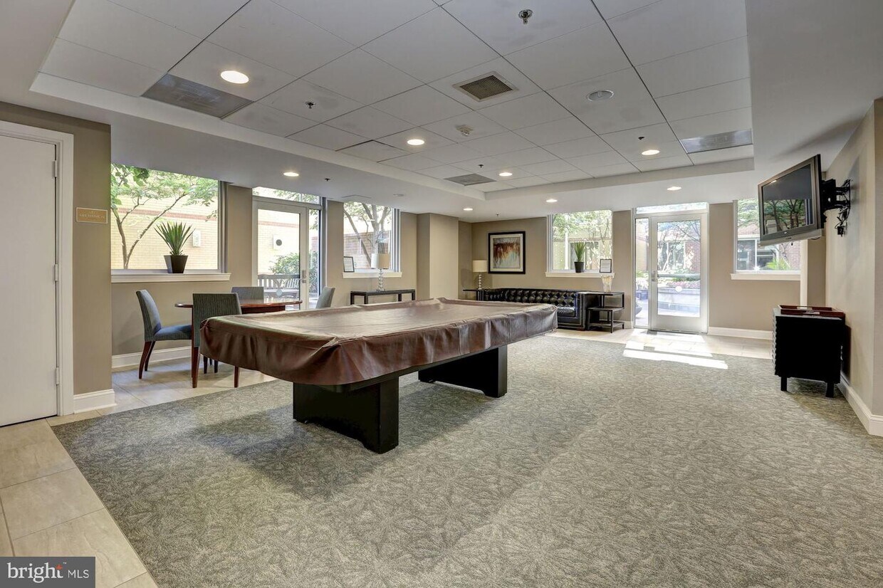 Foto principal - 1020 N Highland St
