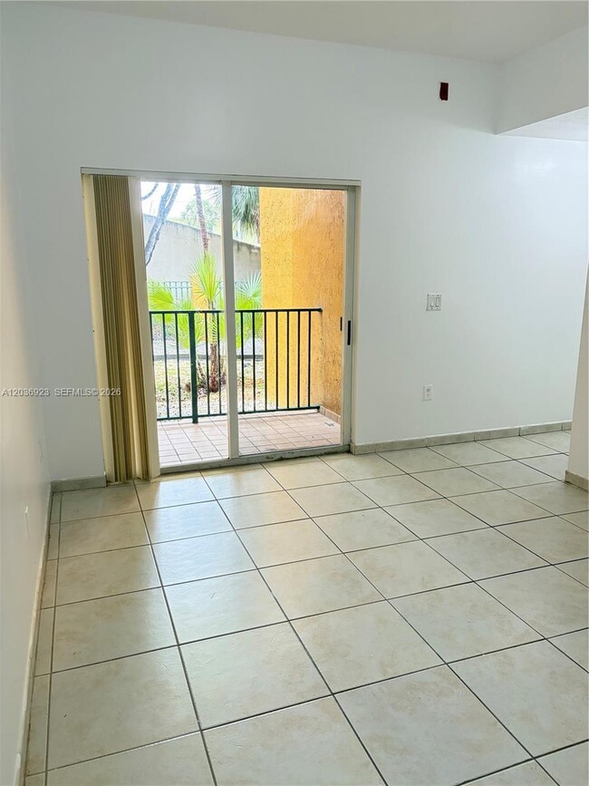 Building Photo - 7360 NW 114th Ave
