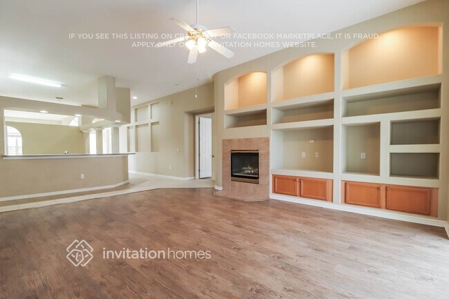 Foto del edificio - 19519 French Lace Dr