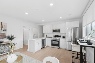 Building Photo - The Guardian