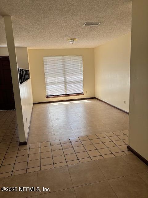 Foto del edificio - 13 Oaks Dr