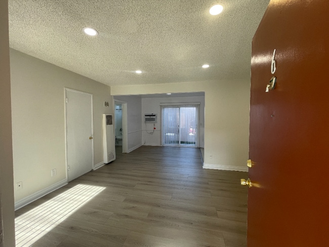 Building Photo - 19401 Haynes St