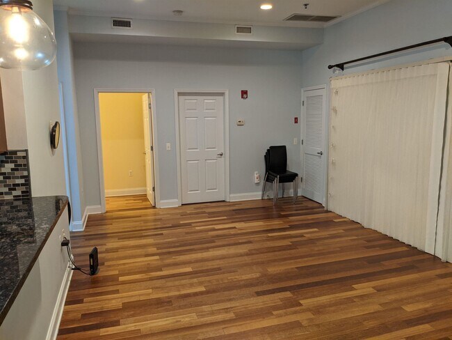 Foto del edificio - 650 2nd St