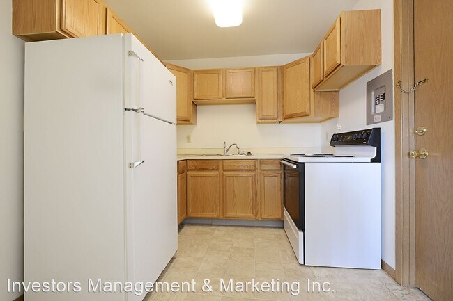 Building Photo - 620 6th Ave SW