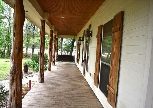 Building Photo - 12168 Clint Parker Rd