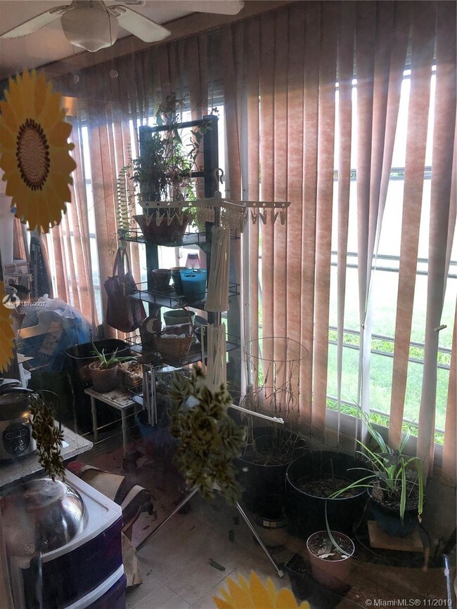 Foto del edificio - 7305 W Atlantic Blvd