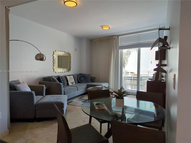 Foto del edificio - 225 Collins Ave