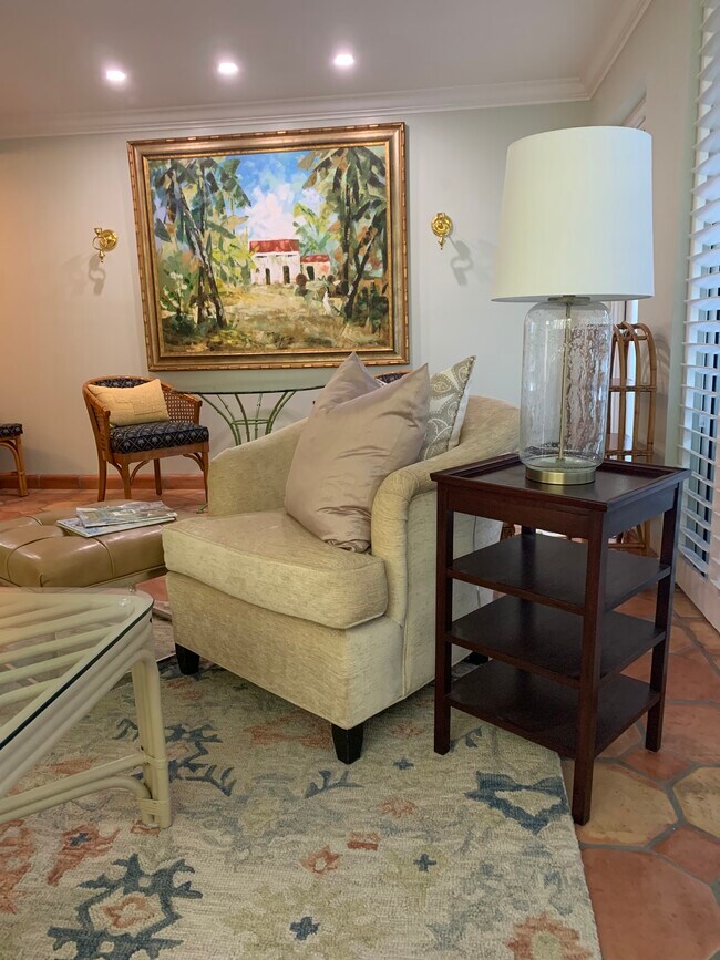 Fotografía del edificio - 401 Peruvian Ave