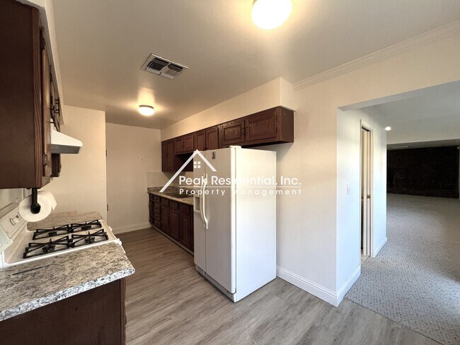 Foto del edificio - Charming 1bd/1ba dupplex near UCD Med Center