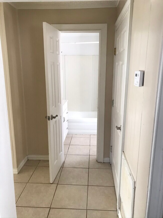 Foto del edificio - 2904 Hickory St