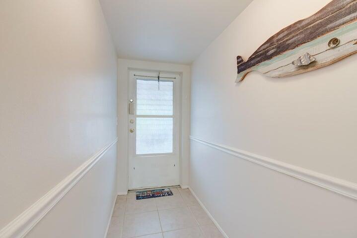 Primary Photo - 2340 SW 22nd Ave