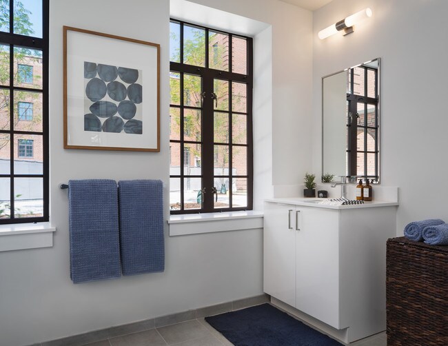Foto del edificio - 2751 N Hoyne Ave