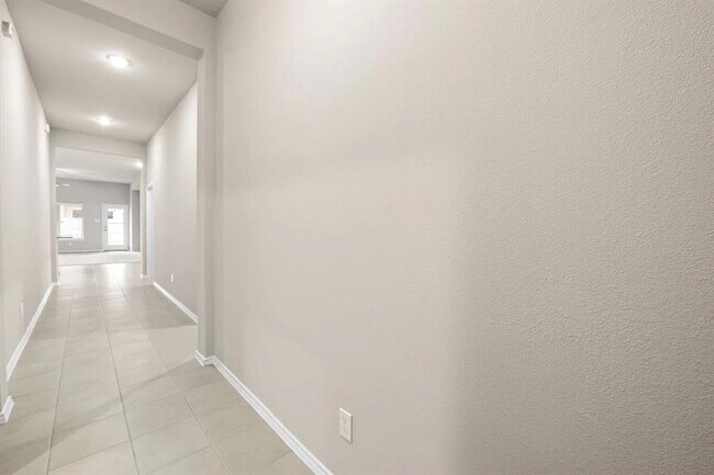 Building Photo - 1326 Munson Valley Rd
