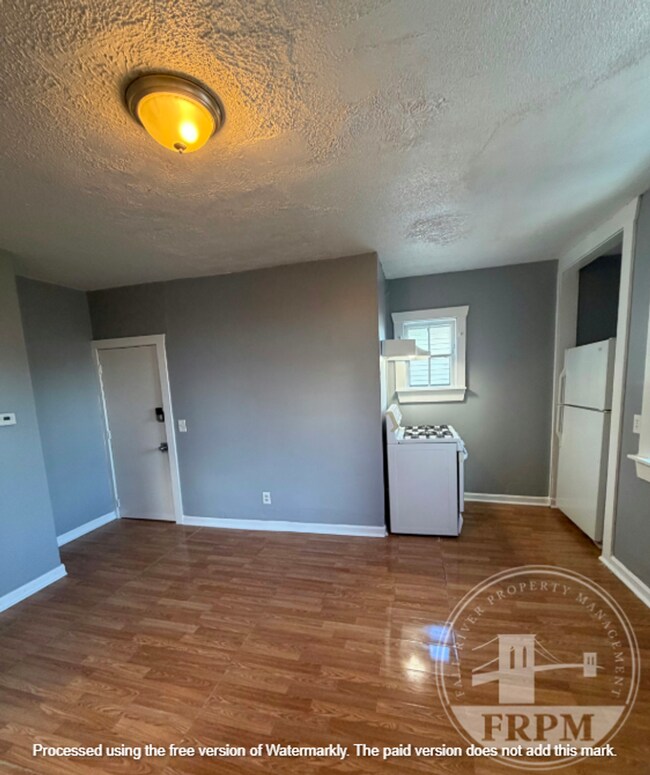 Foto del edificio - 1272 Pleasant St