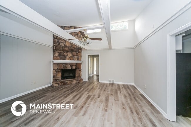 Building Photo - 6761 Bramble Ln