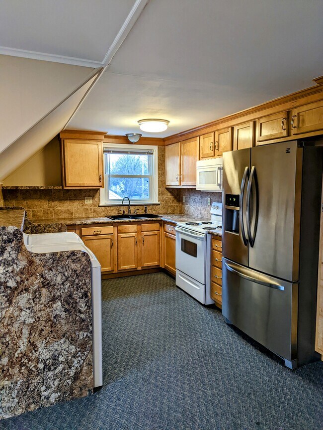 67 Wilkins Ave Unit B, Colonie, NY 12205 Apartments in Colonie, NY