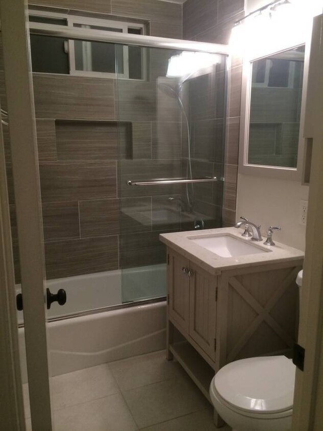 Building Photo - 4350 W 171st St