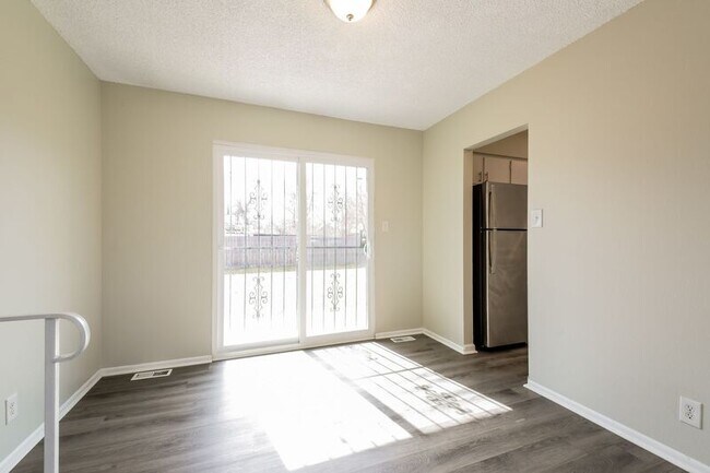 Building Photo - 13290 E 51st Ave