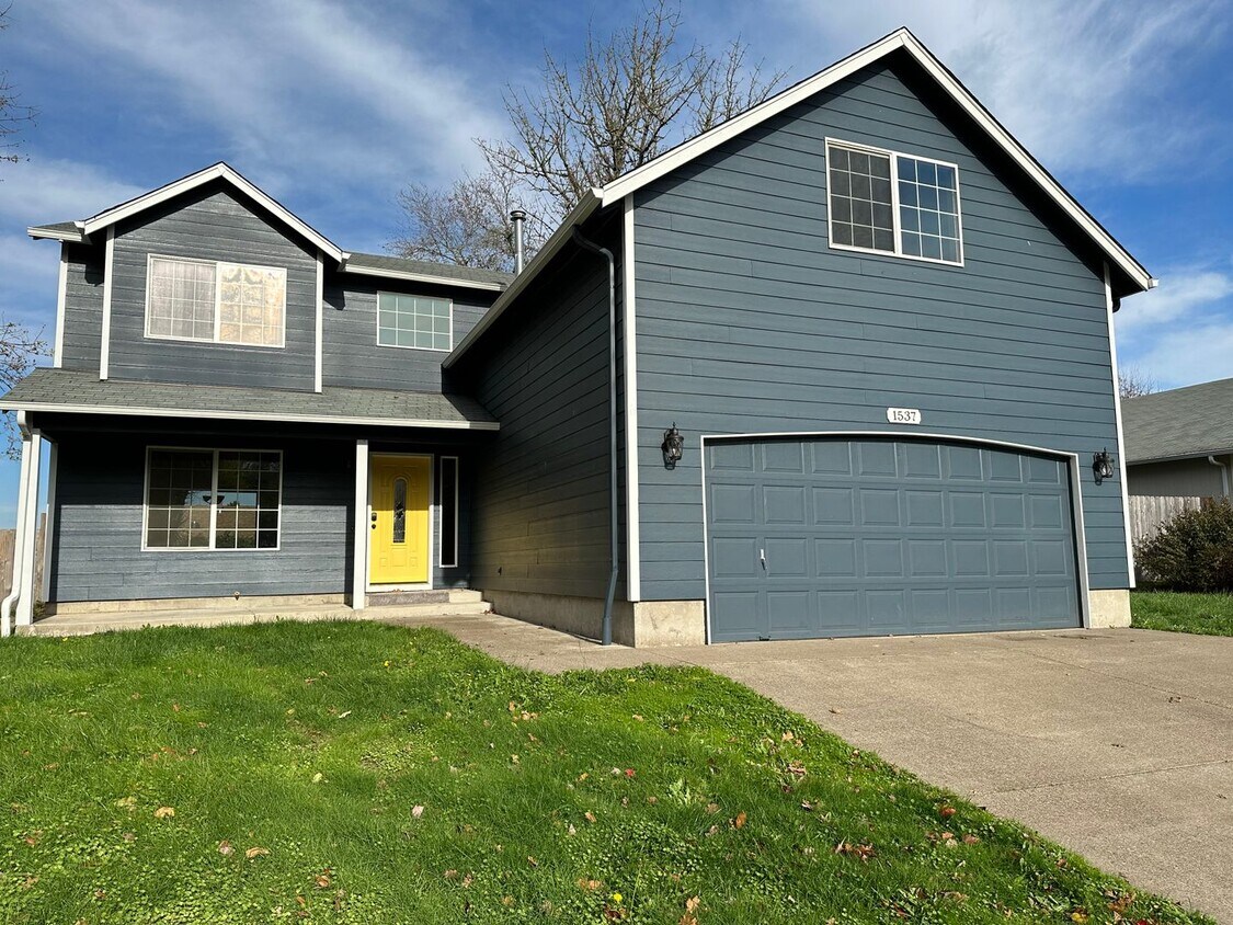 Very Nice Home In SW Albany House Rental in Albany, OR