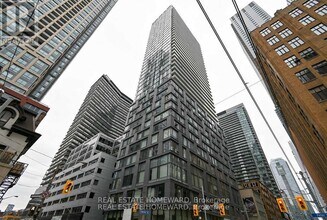 Building Photo - 101 Peter St